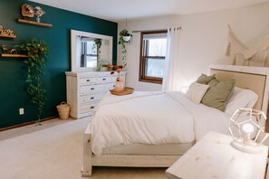 5 camere, una scrivania, ferro/asse da stiro, culla da viaggio