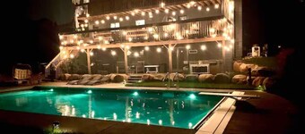 Large Retreat Minutes From Both Downtowns, Mall of America, and Airport