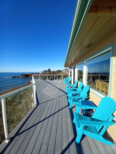 Driftwood Cottage, your Southern Oregon Coast Beach House
