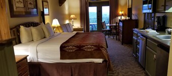LABOR DAY WEEK at Wilderness Club at Big Cedar Resort September 1-6, 2019