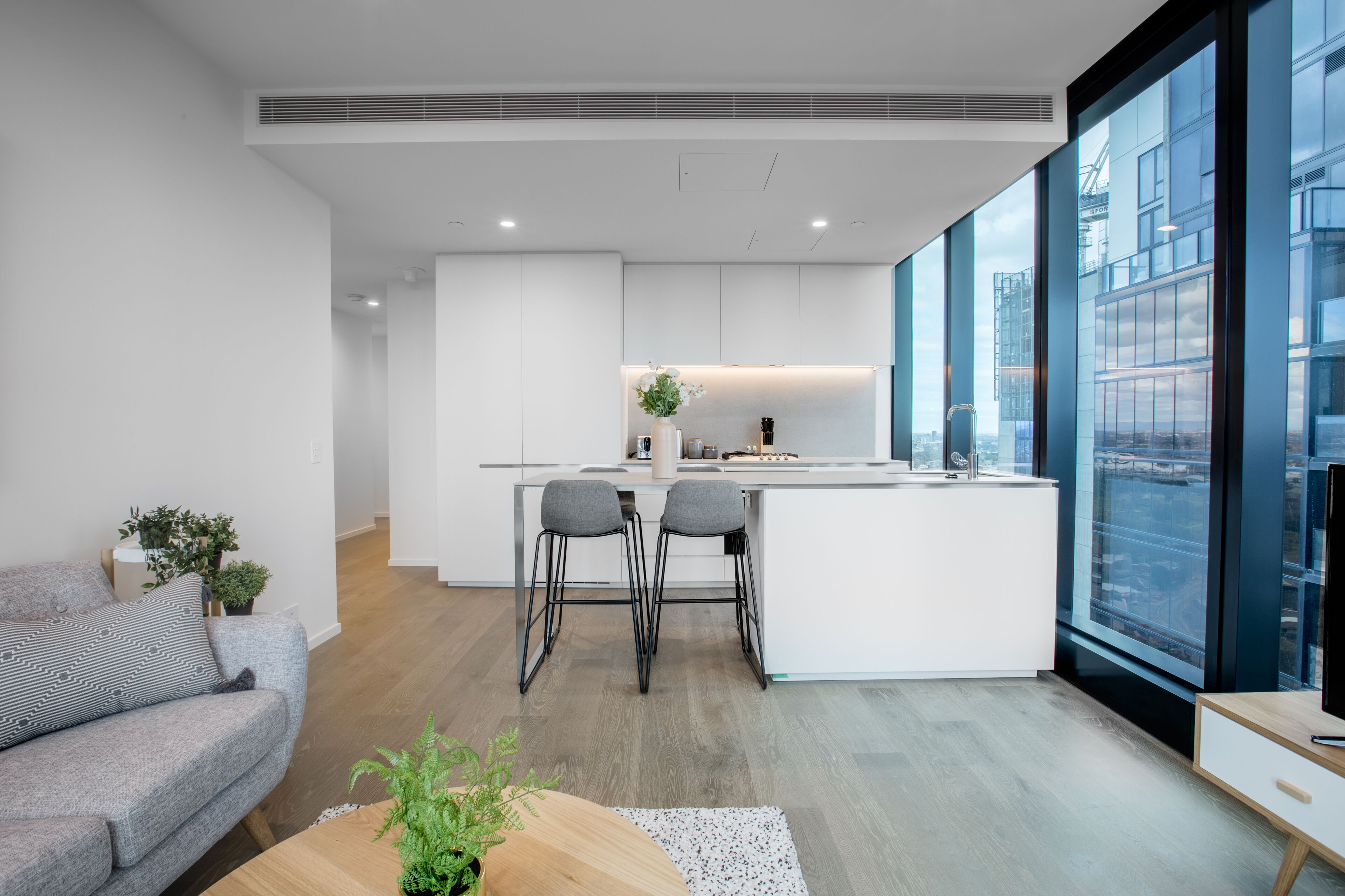 Live Perfect Experience with City View — image 10