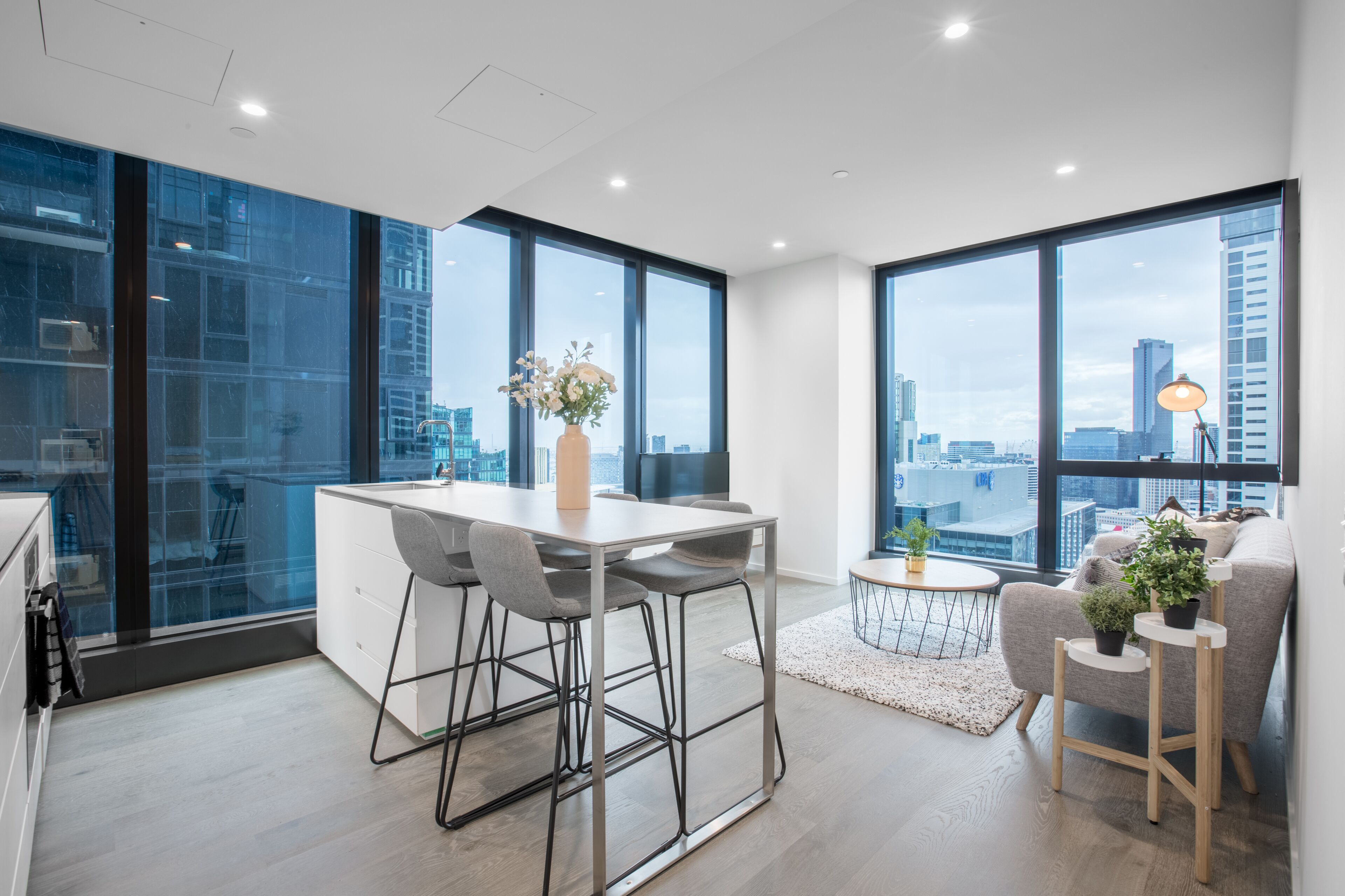 Live Perfect Experience with City View — image 3