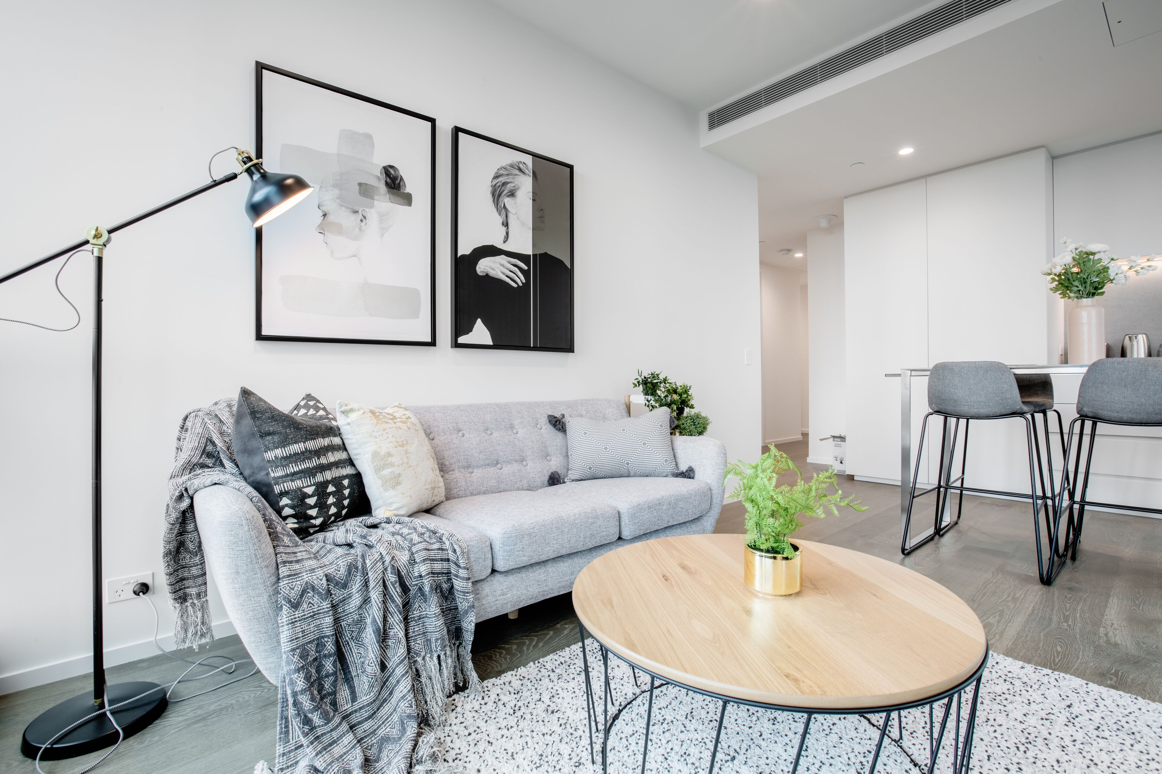 Live Perfect Experience with City View — image 9