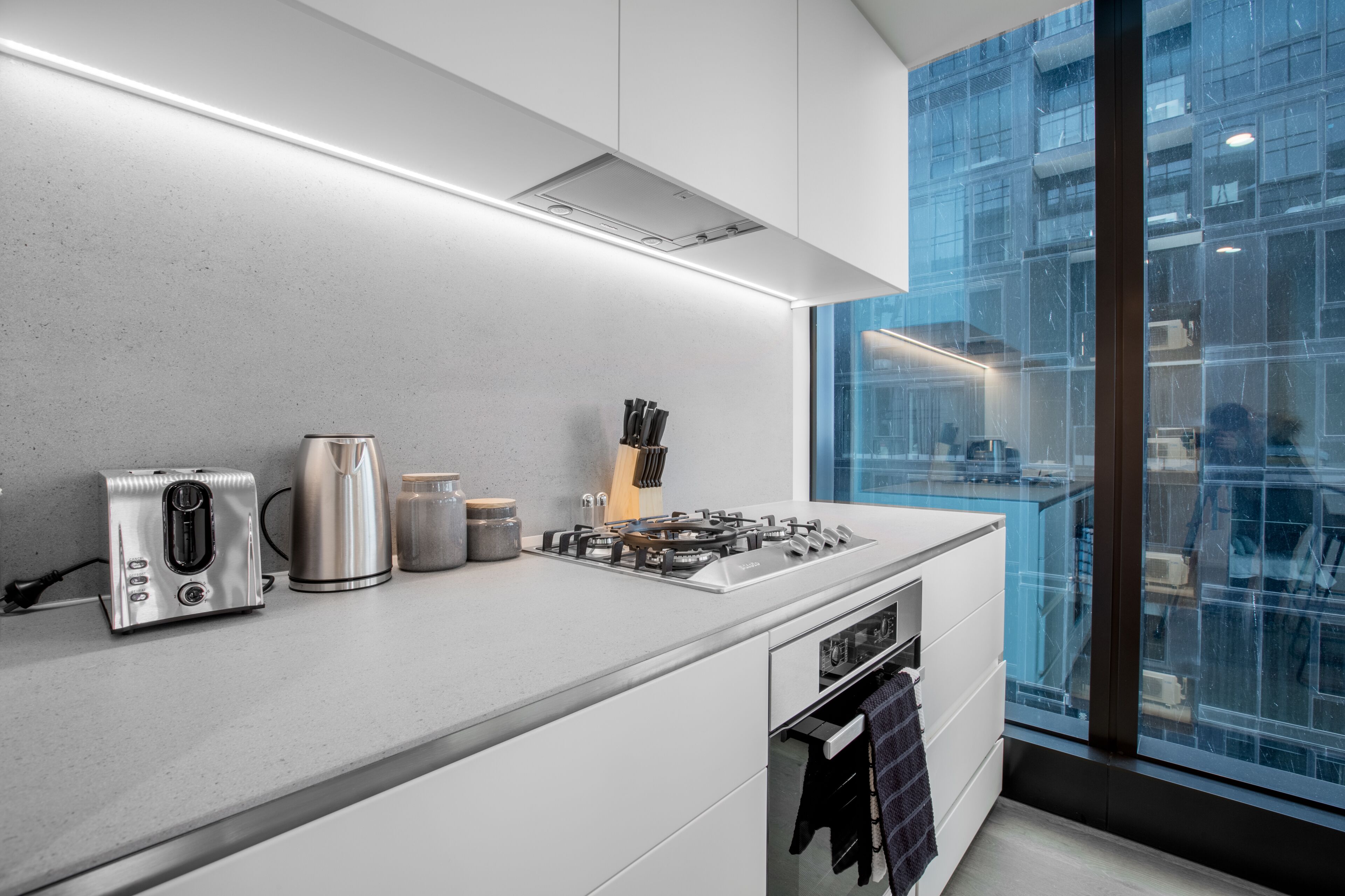 Live Perfect Experience with City View — image 4