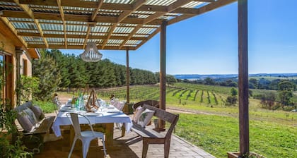 The Farmhouse — Relax in a rustic private sanctuary, pet and family friendly