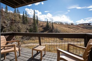 Property grounds - SE048 | Slopeside Condo | Mountain Views | Hot Tub | Winter Shuttle (Steamboat Springs)
