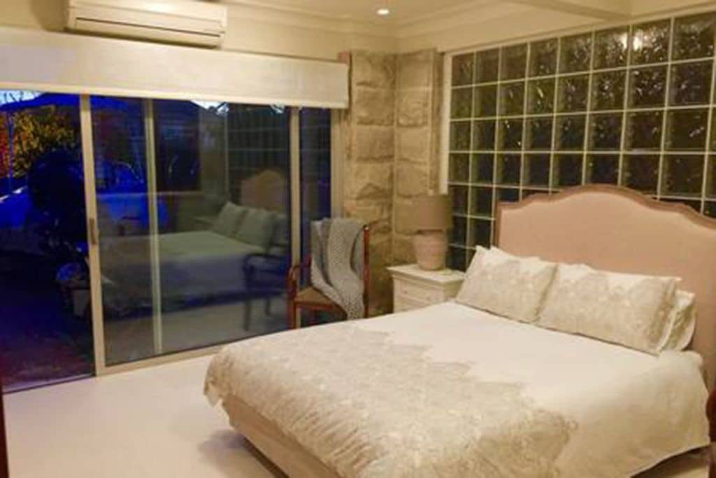 Balgowlah 2 Bedroom Flat 100 metres down steps to Jilling Cove — image 10