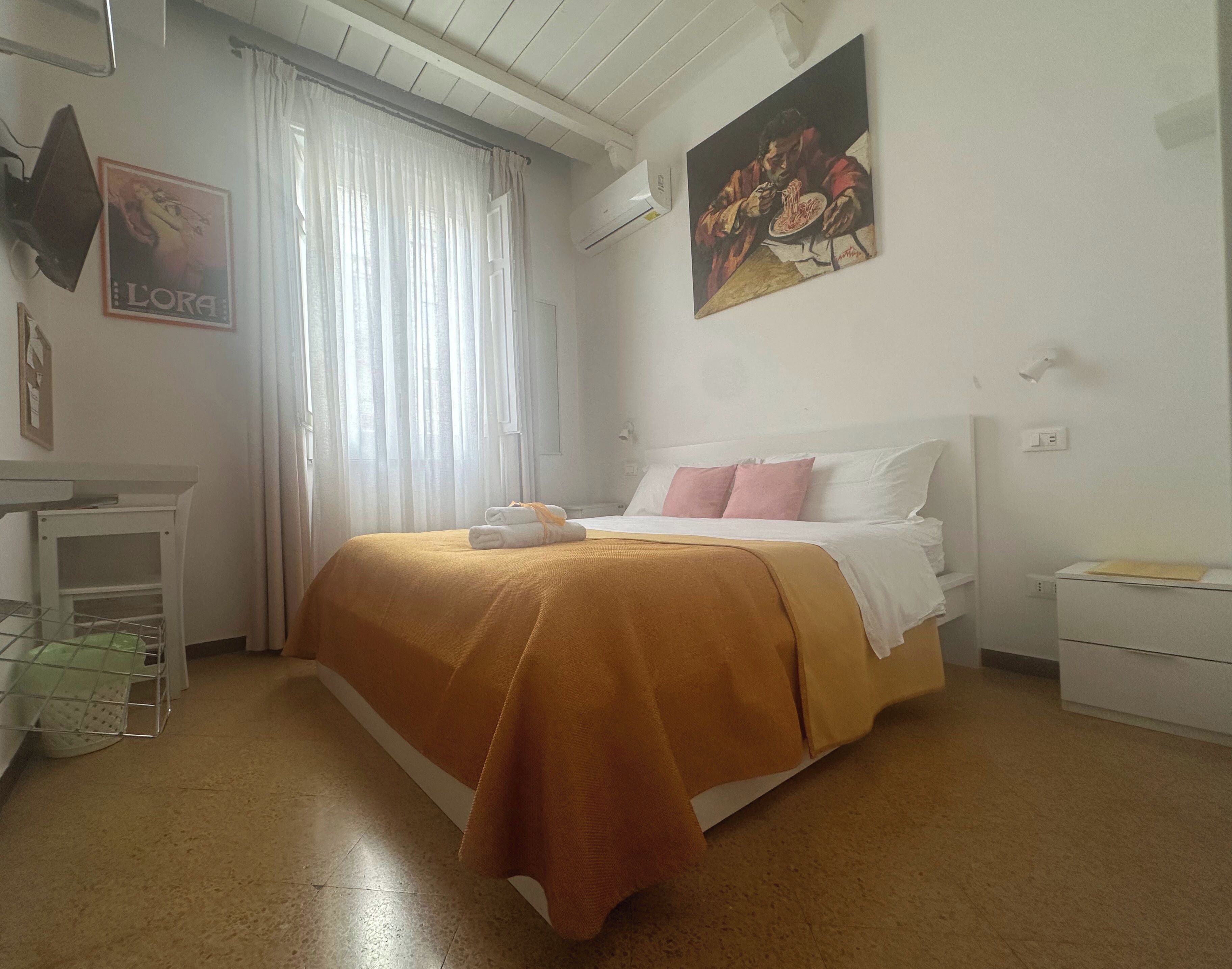 Economy Double Room Single Use, Private Bathroom | Premium bedding, down comforters, in-room safe, desk