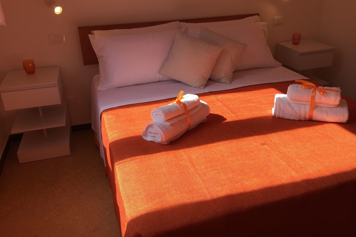 Economy Double Room Single Use, Private Bathroom