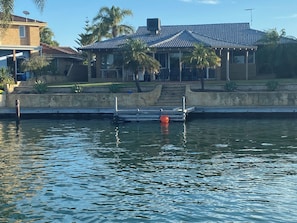 Exterior - The Canal House (Mandurah)
