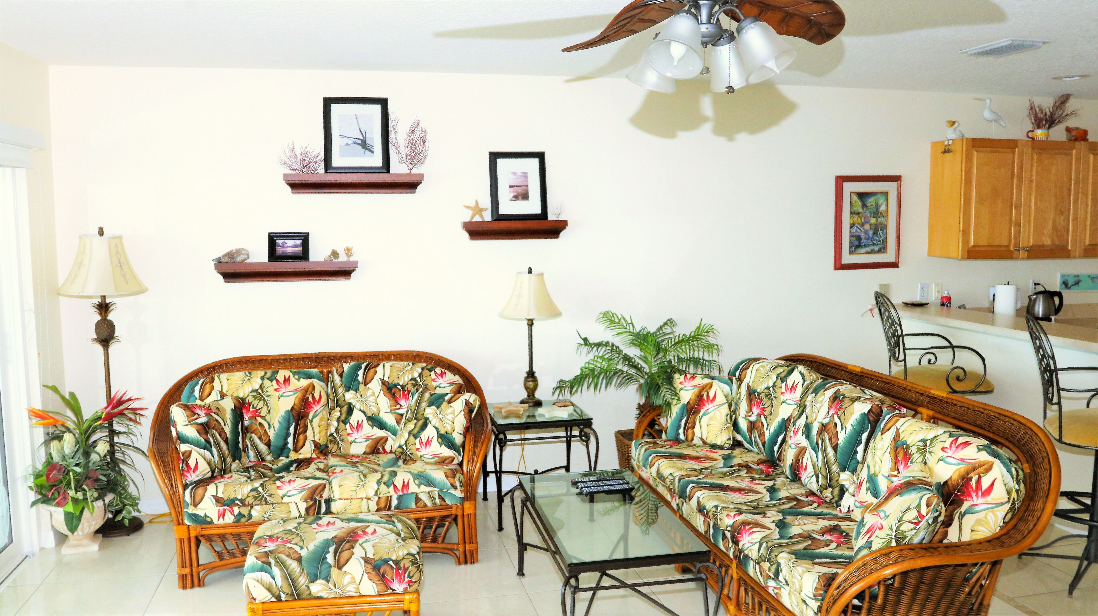 Direct And Serene Waterfront. On-site Fishing Pier. Breathtaking Views - Indian Shores, FL
