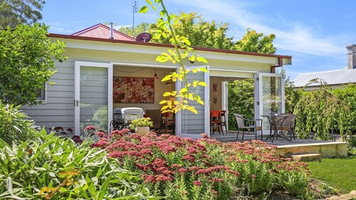 Poppy Cottage – delightful and pet-friendly cottage