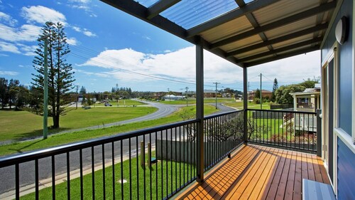 Seaview Beach House 6 - Wheelchair accessible