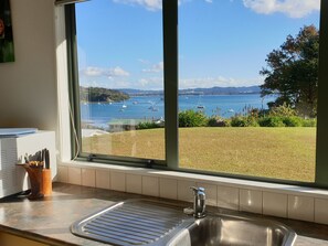 المنشأة من الداخل