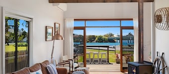128 Lamont Street - River front