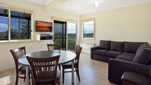 Living area - Seaview Beach House Complex (BERMAGUI)