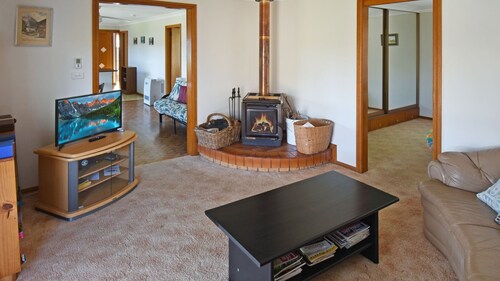 4 Callow Place - Pet Friendly