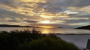 Beach nearby, sun-loungers, beach towels