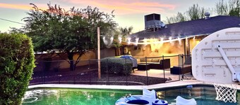 Mid-Century Modern Oasis . HEATED Private Pool . Misters . Ping Pong . Central