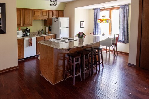 Rock Creek Loft Guest House voisine du lac Perry 