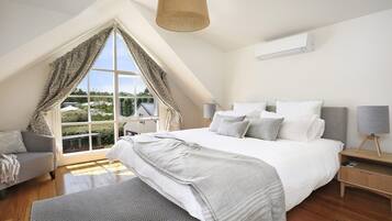 6 bedrooms, iron/ironing board, travel crib, WiFi