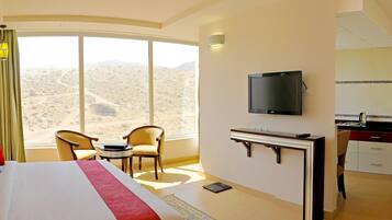 15 bedrooms, WiFi