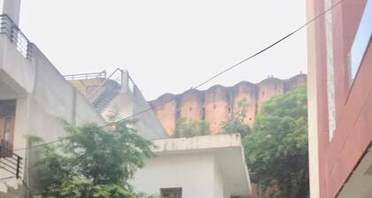 Cheerful, Spacious Private Apt in ★ location