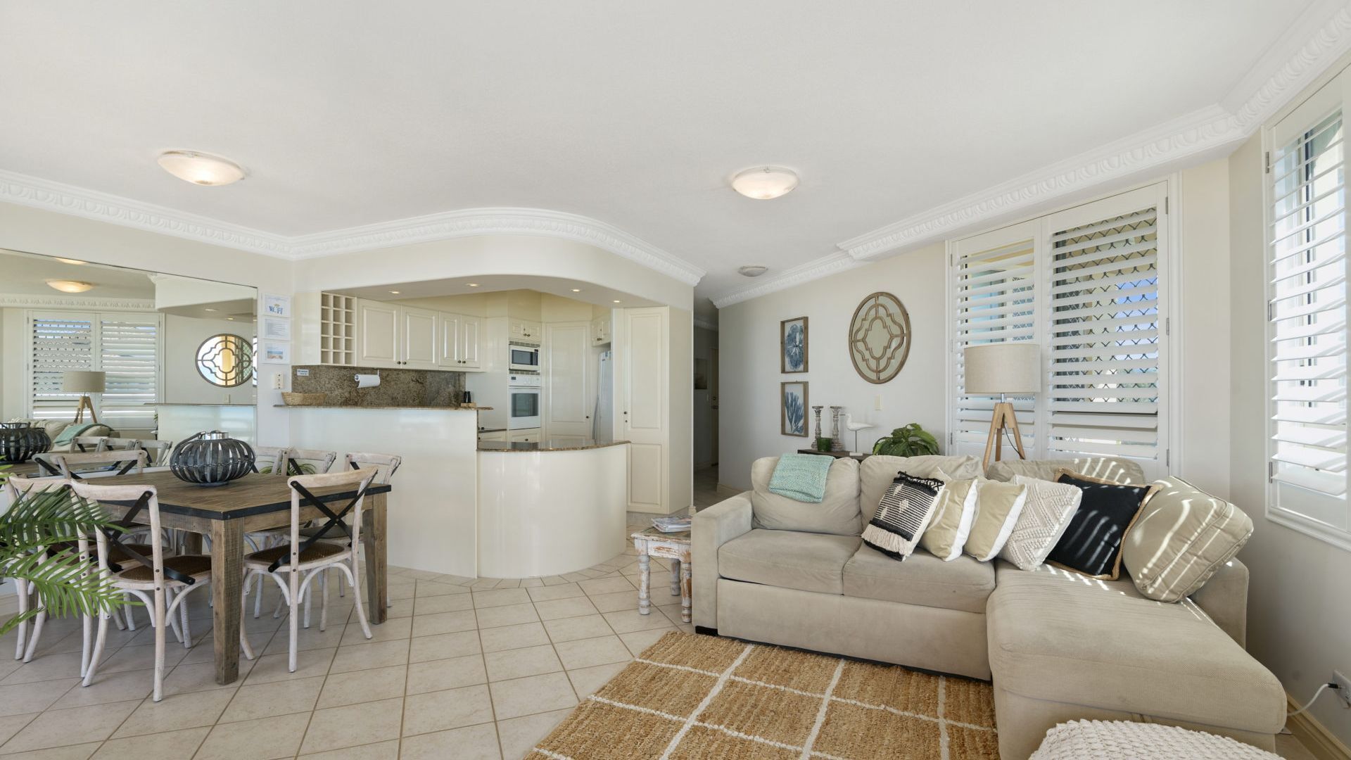 Casa Del Rey 5 -  Absolute Beachfront Bilinga apartment perfect for the family