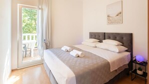 3 soverom, strykejern/-brett, reiseseng for barn og wi-fi (inkludert)