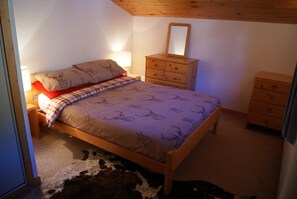 2 chambres, fer et planche Ă repasser, lit parapluie, Wi-Fi gratuit
