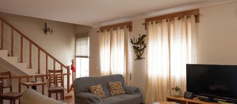 Spacious house in Angra do Heroísmo, Terceira Island. Azores