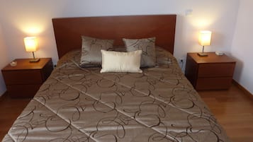 2 間睡房、熨斗/熨衫板、Wi-Fi、床單