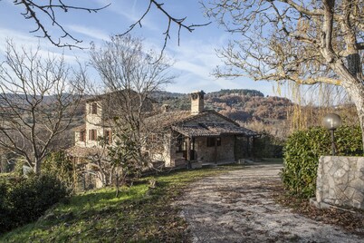Farmhouse with pool, perfect for families and groups of friends