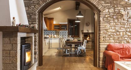 Farmhouse with pool, perfect for families and groups of friends