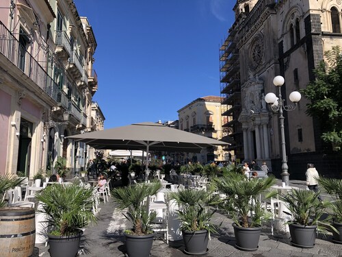 'CASA ARANCI'   self catering villa, great sea views, close to piazza Duomo