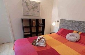 1 bedroom, iron/ironing board, free WiFi, bed sheets - Rome: Central apartment, in the heart of Rome (Roma)