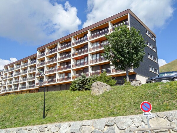 Esterni
