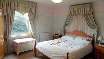 2 Schlafzimmer, Bügeleisen/Bügelbrett, Reisekinderbett, kostenloses WLAN