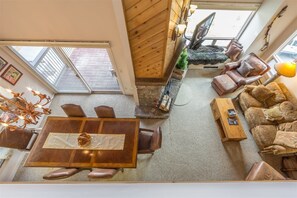 Flat-screen TV, fireplace