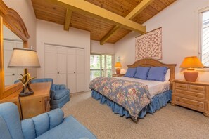 3 개의 침실, 책상, 다리미/다리미판, WiFi