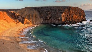 Beach nearby - Rooms & Suites Loft 2G - Arrecife, Lanzarote (Arrecife)