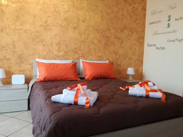 2 bedrooms, in-room safe, iron/ironing board, WiFi