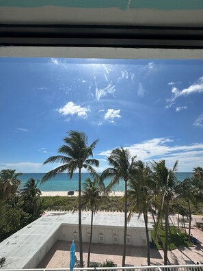 View from room - Casablanca Miami Beach (Miami Beach)