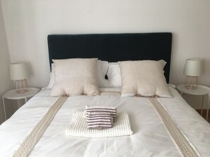 4 bedrooms, iron/ironing board, travel crib, WiFi - Flaminio Penthouse with Spectacular Terrace (Roma)