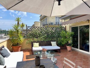 Outdoor dining - Flaminio Penthouse with Spectacular Terrace (Roma)