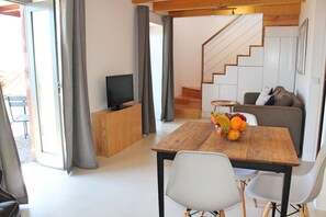 Interior - In peaceful Prazeres | Quinta Inácia Old Cottage (Prazeres)