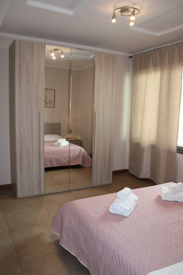 1 quarto, roupa de cama