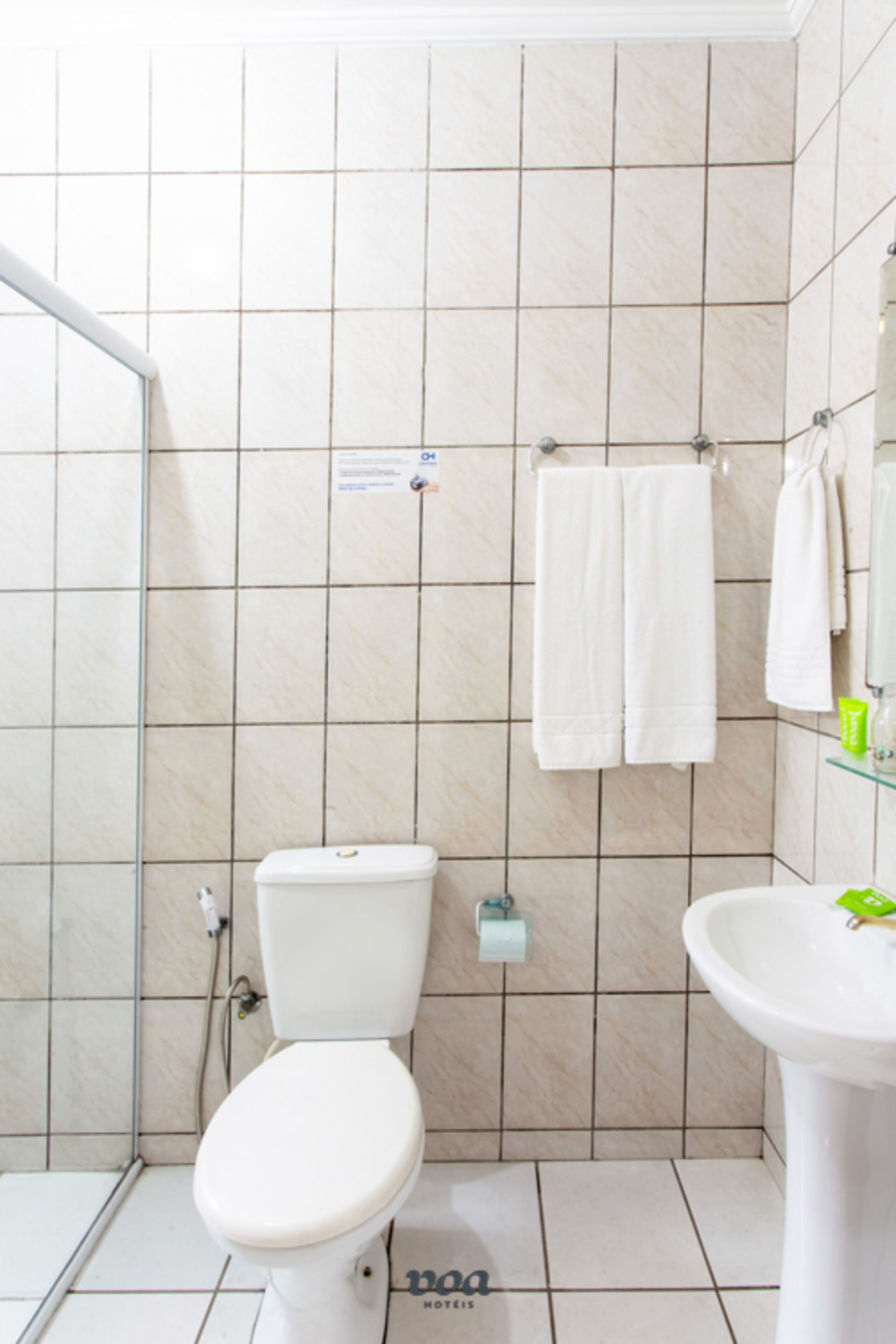 minibar, desk, free wifi, bed sheets