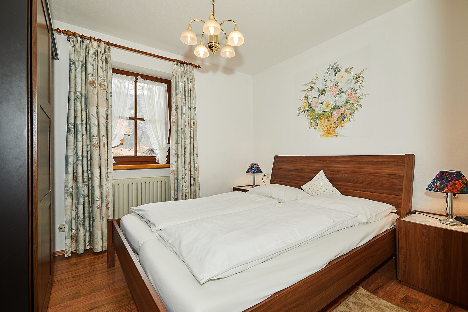 1 bedroom, internet, bed sheets