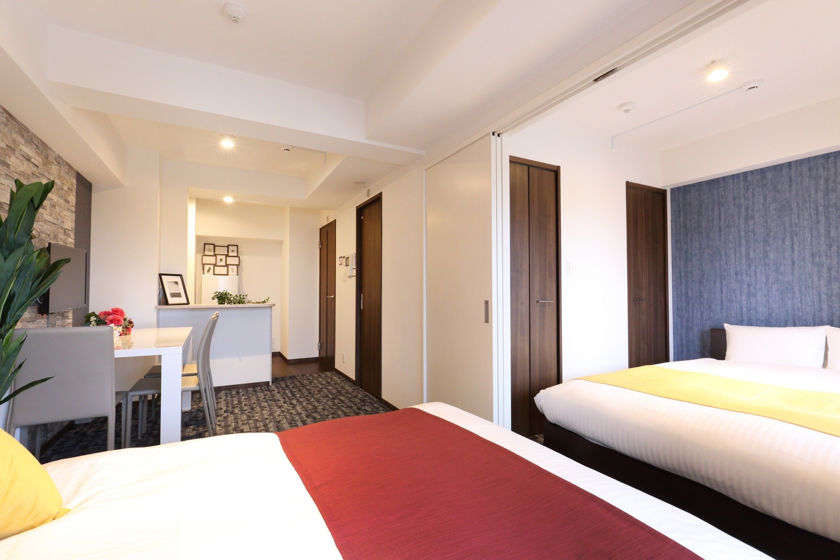 grand double room | soundproofing, iron/ironing board, free wifi